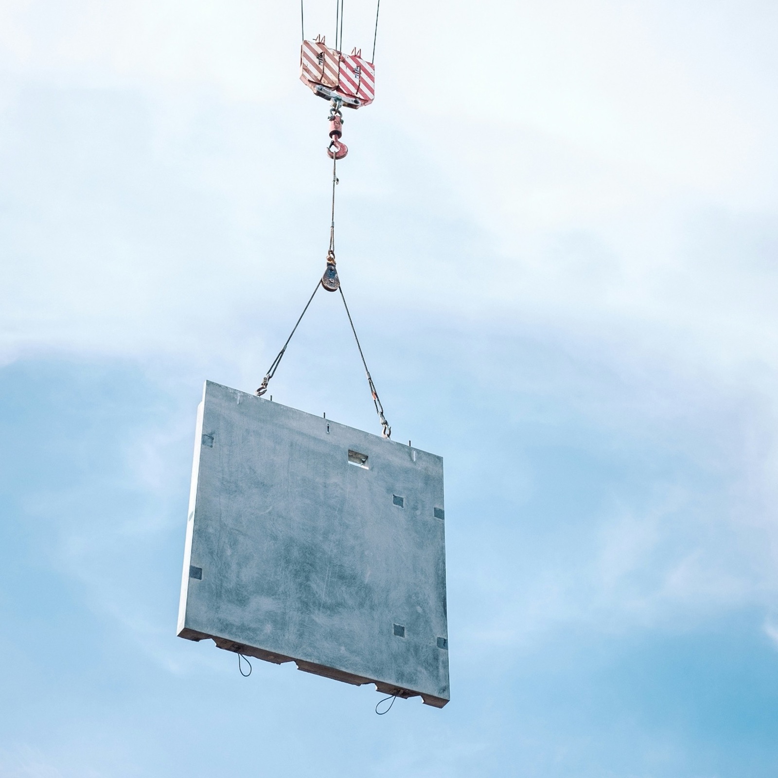 Hanging object detection dataset for construction safety